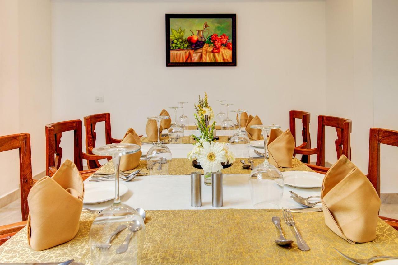 สเตอร์ลิง คุรุวายูร Hotel กูรูวาเยอร์ ภายนอก รูปภาพ
